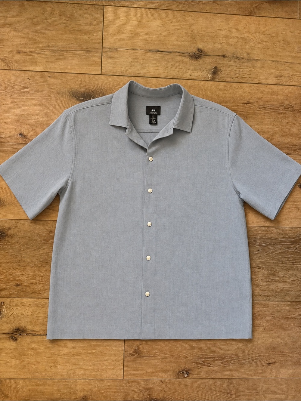 H&M Light Blue Grey Short Sleeve Button-Down Shirt
